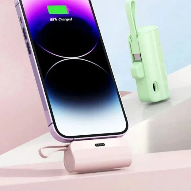 Powerbank 30000 mAh mit integriertem Kabel & Digitalanzeige - XELONI
